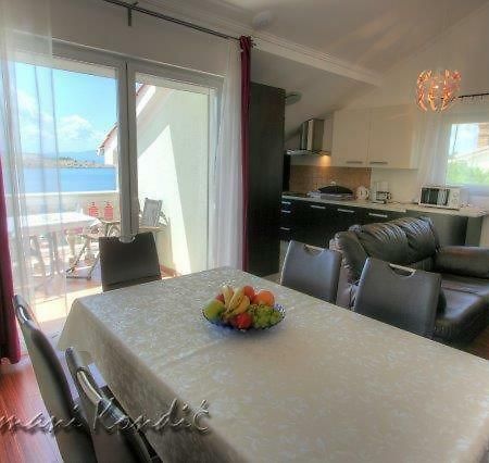 Apartman Kondic Omišalj Εξωτερικό φωτογραφία