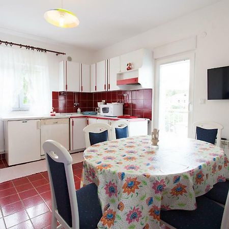 Apartman Kondic Omišalj Εξωτερικό φωτογραφία