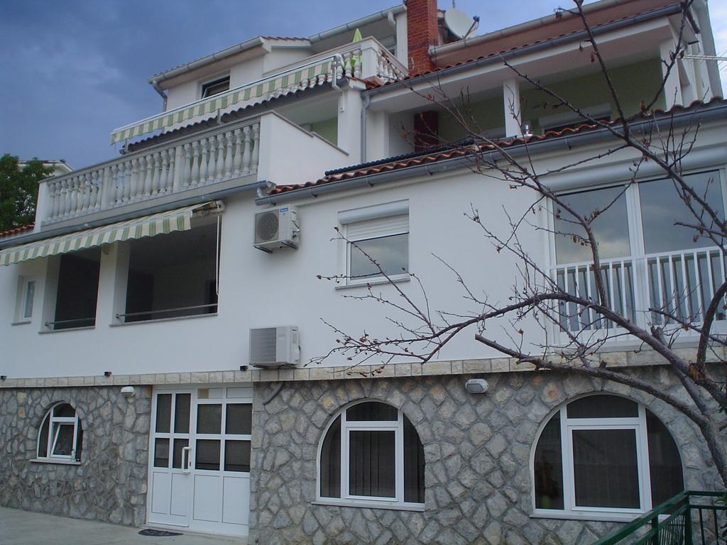 Apartman Kondic Omišalj Δωμάτιο φωτογραφία