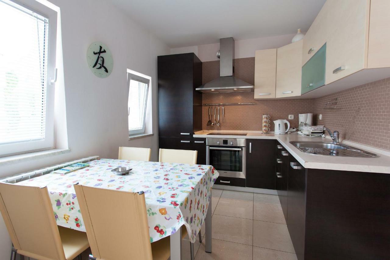 Apartman Kondic Omišalj Εξωτερικό φωτογραφία