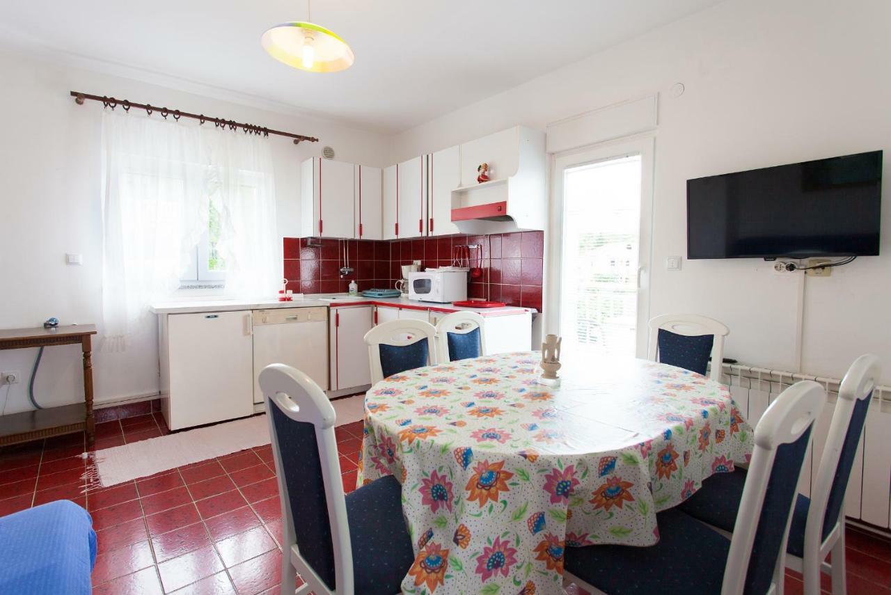 Apartman Kondic Omišalj Εξωτερικό φωτογραφία